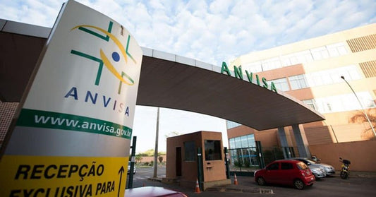RDC 1.013 e RDC 1.014: o que a regulamentação da ANVISA exige dos insumos no cultivo de cannabis medicinal